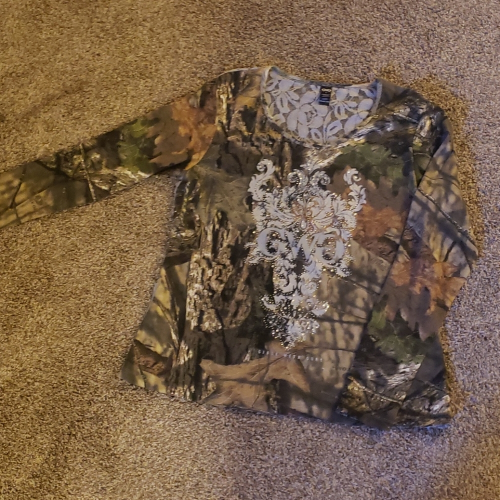 Girls with Guns shirt